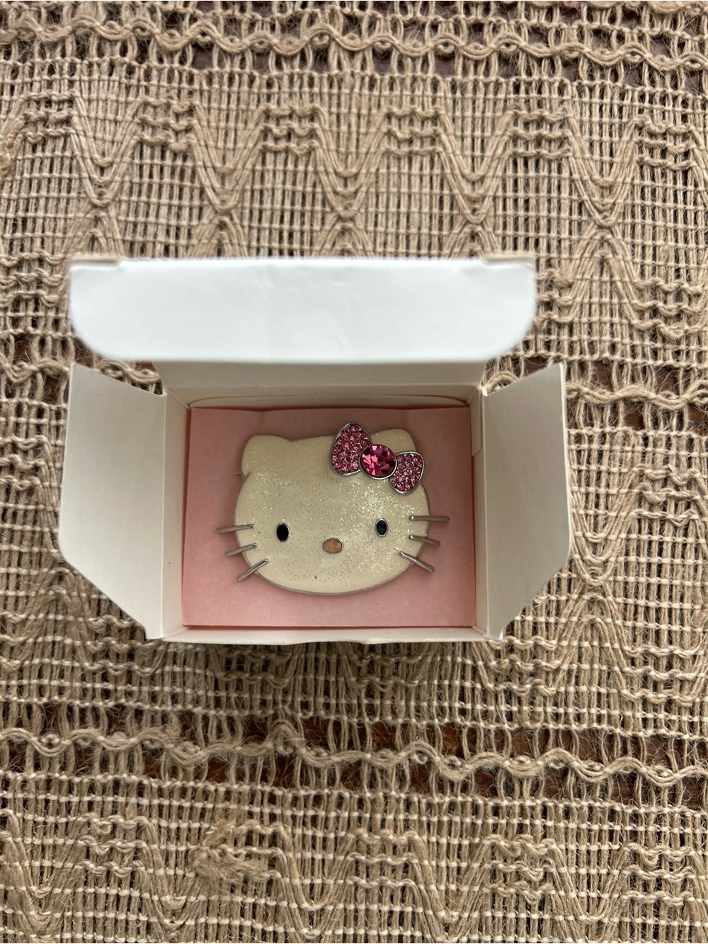 Hello Kitty Cream and Pink Glittered Bow Pin by Sanrio in original box